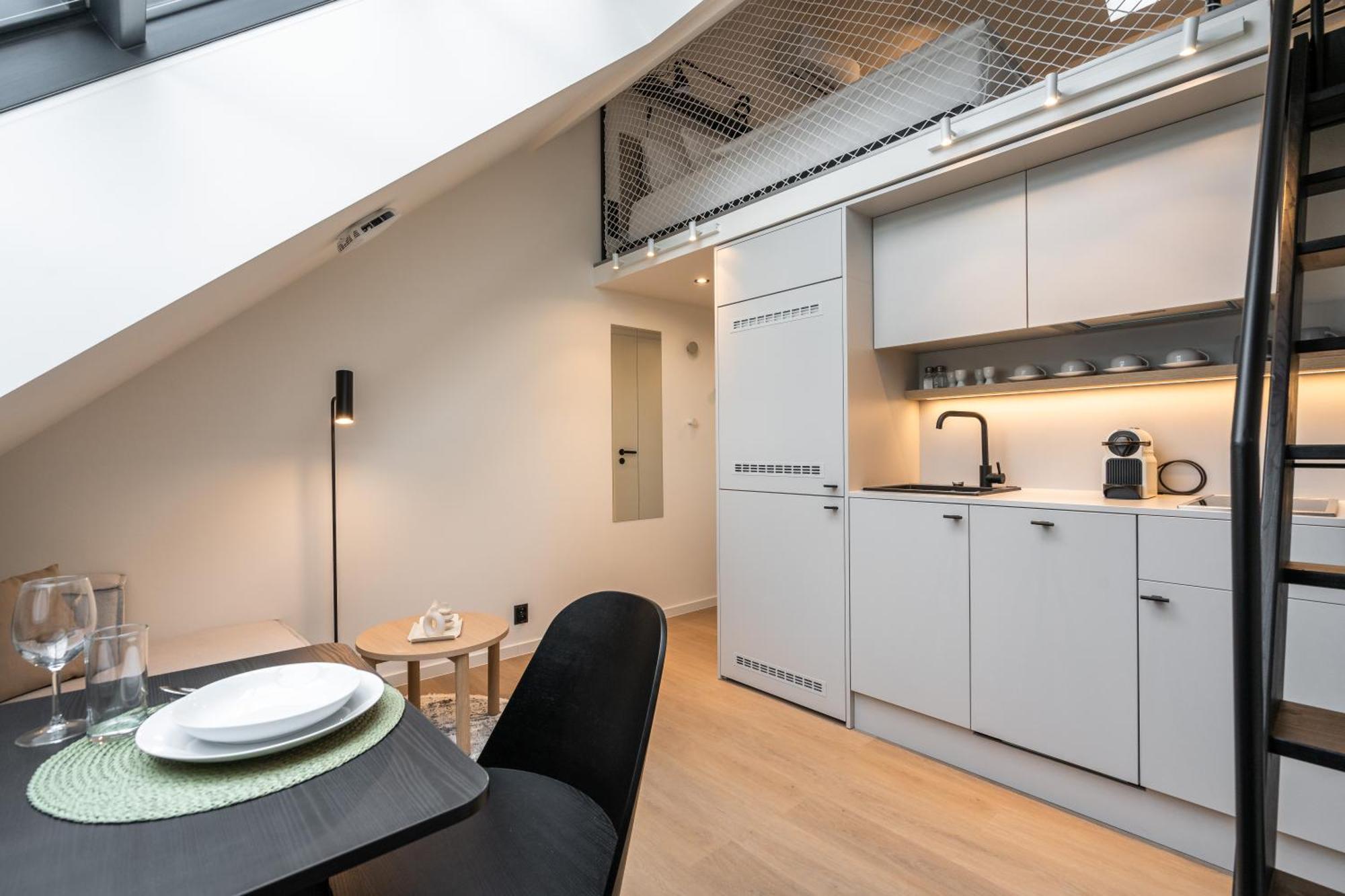 Honest Karlin Lejlighedshotel Prag Værelse billede
