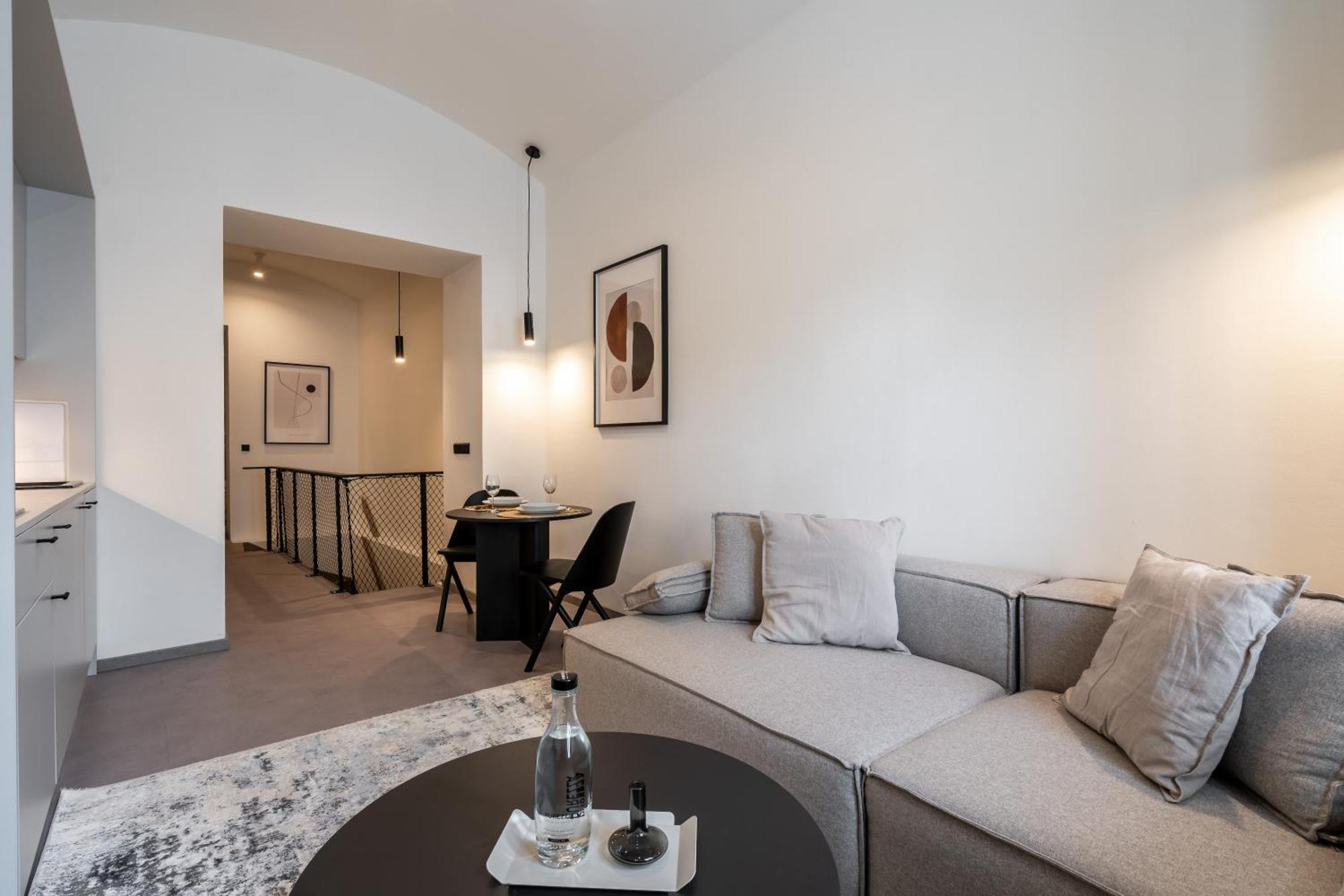 Honest Karlin Lejlighedshotel Prag Eksteriør billede