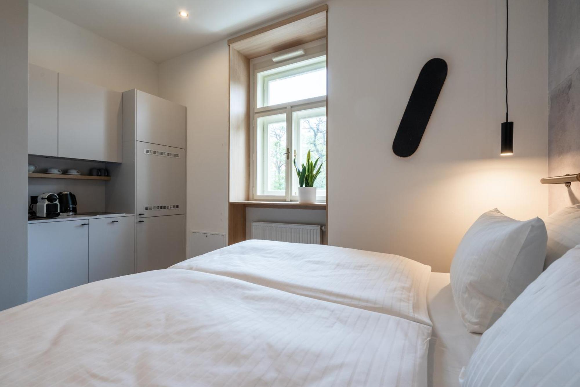 Honest Karlin Lejlighedshotel Prag Eksteriør billede