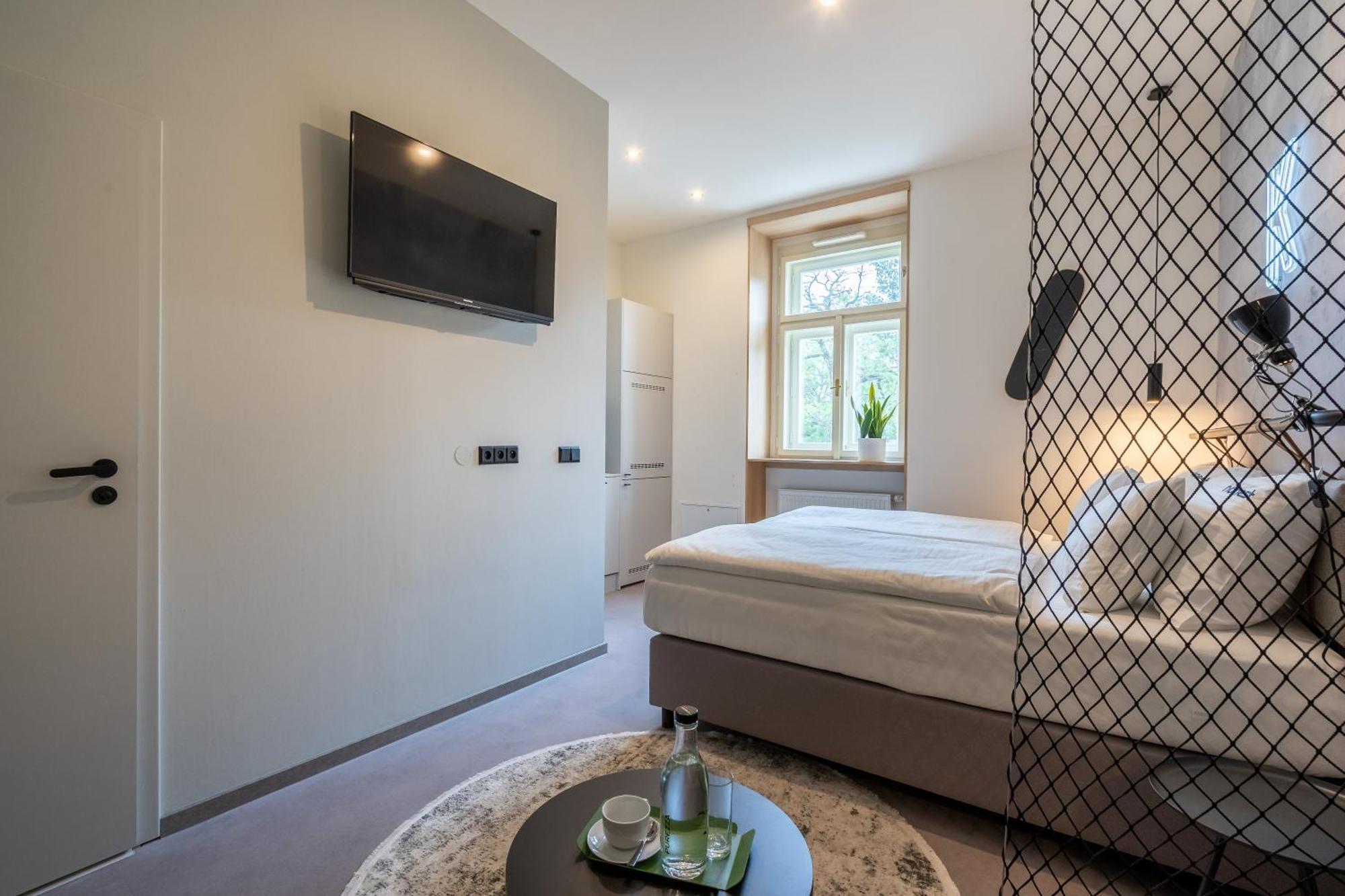 Honest Karlin Lejlighedshotel Prag Værelse billede